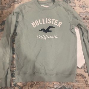 Light Blue Crewneck / Sweatshirt - Hollister